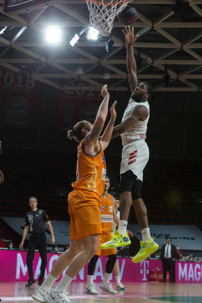 动马刺整体 动马刺整体